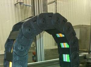 Budowa maszyny z 3-osiowym układem serwo