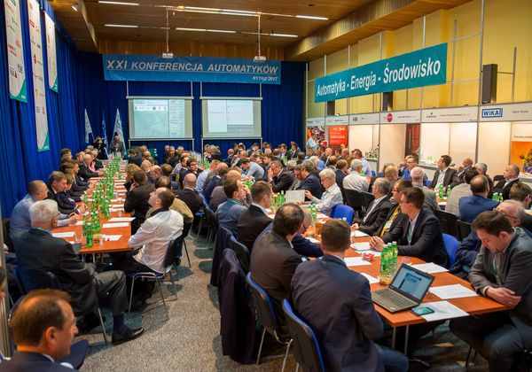 W dniu 15.05 odbyły się warsztaty tematyczne, podczas których zastanawiano się nad wpływem automatyki na poprawę efektywności energetycznej oraz nad zmianami klimatu i związkiem z nadmierną emisją CO2.