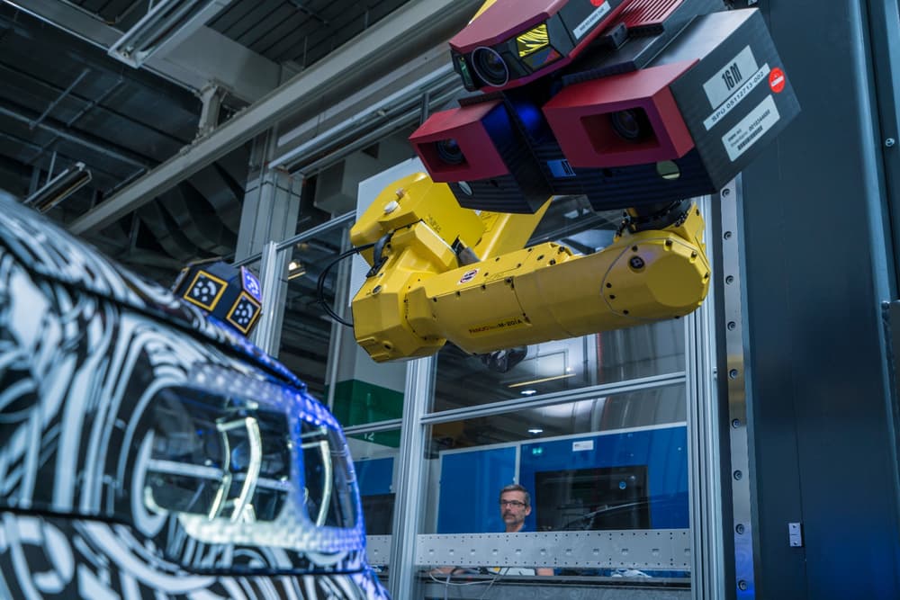 bmw-3d-scanner-6.jpg